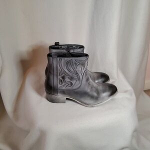Roan Elisa Ankle Boots
